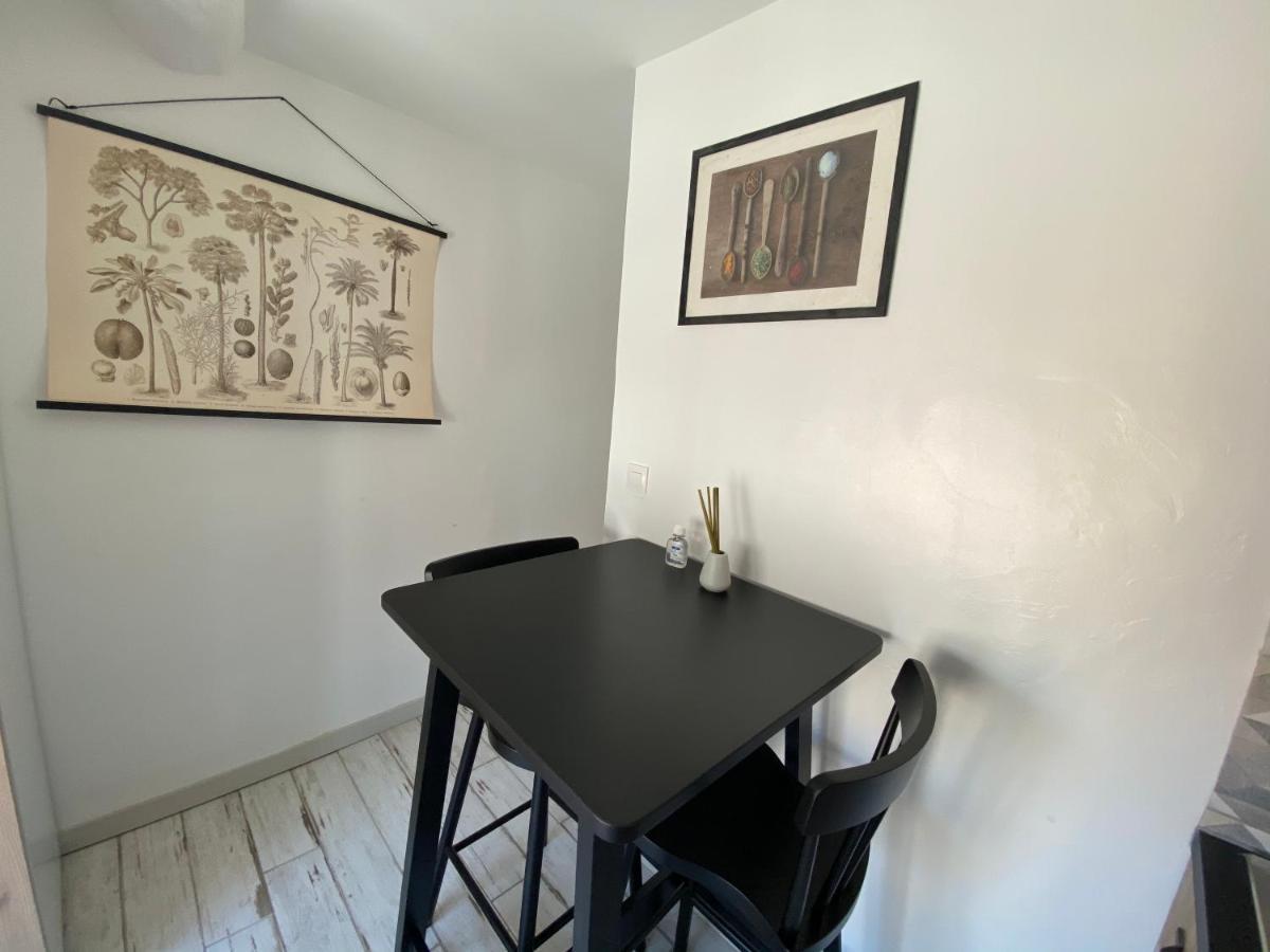 018 Chic & Cosy F1 41M2 Hypercentre Wifi Smart Tv Netflix Apartment Saint-Etienne  Exterior photo